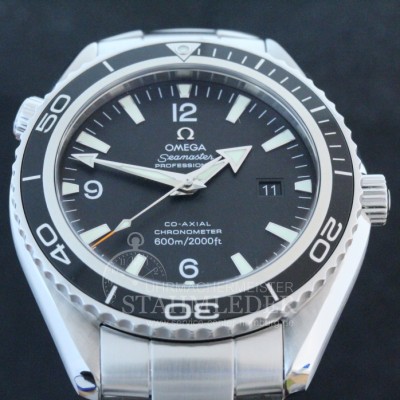 Zur Referenz: 'Omega Seamaster  Planet Ocean Chronometer Stahl 45,5mm'