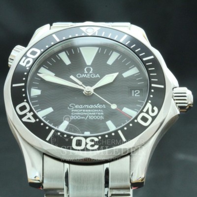 Zur Referenz: 'Omega Seamaster300 Professional Schwerti 2252500 Diver Automatic  '