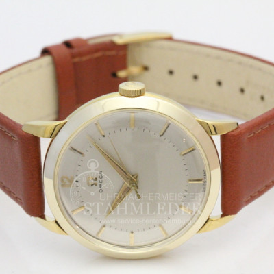 Zur Referenz: 'Omega Handaufzug 1954 Gelbgold 585'