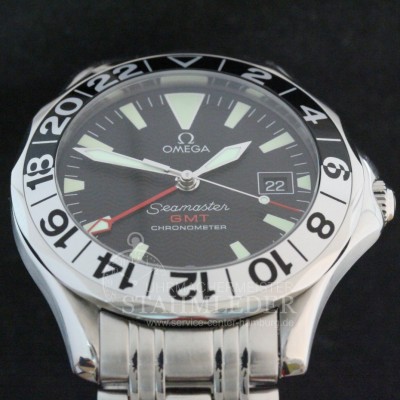 Zur Referenz: 'Omega Seamaster300 GMT Chronometer Stahl'